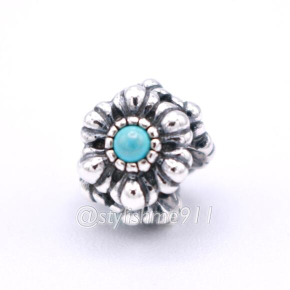 Authentic PANDORA December Birthday Blooms Charm - Picture 8 of 10